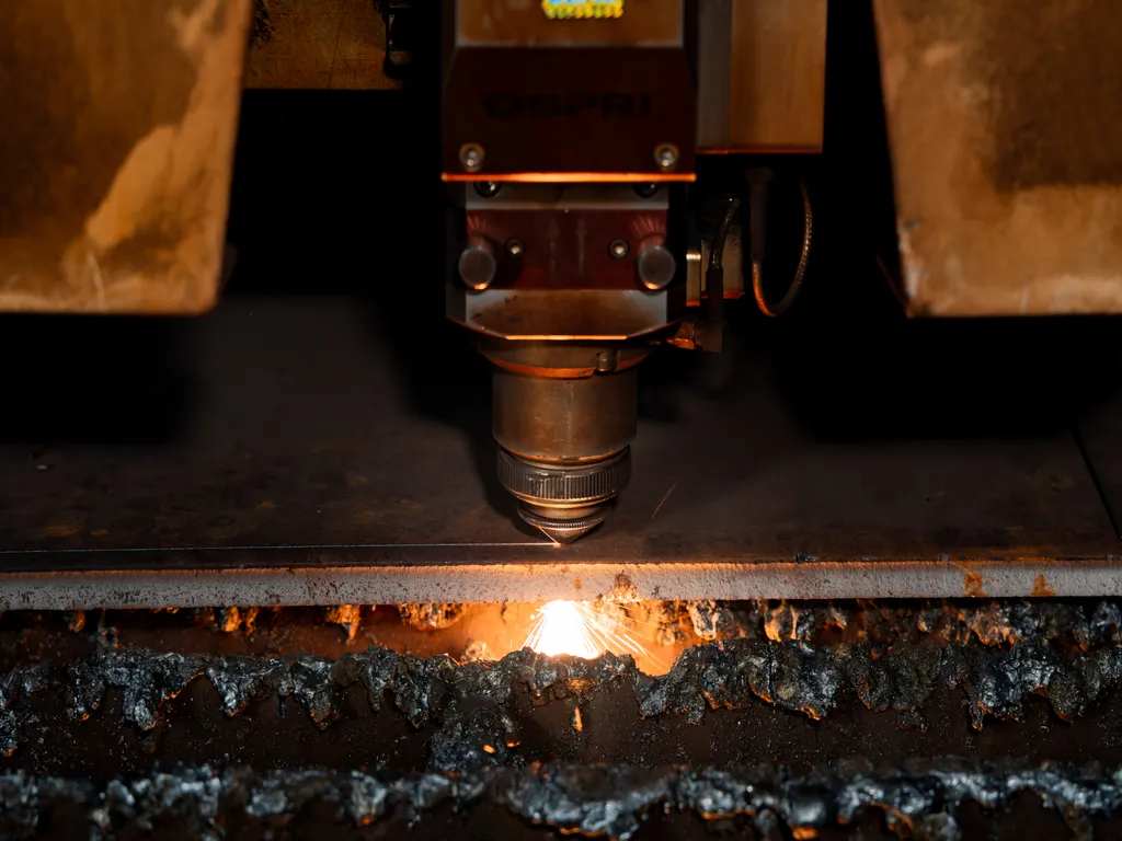 CNC Laser Cutting Machine
