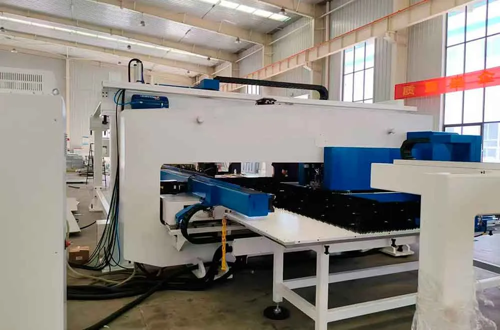CNC Turret punching machine structure