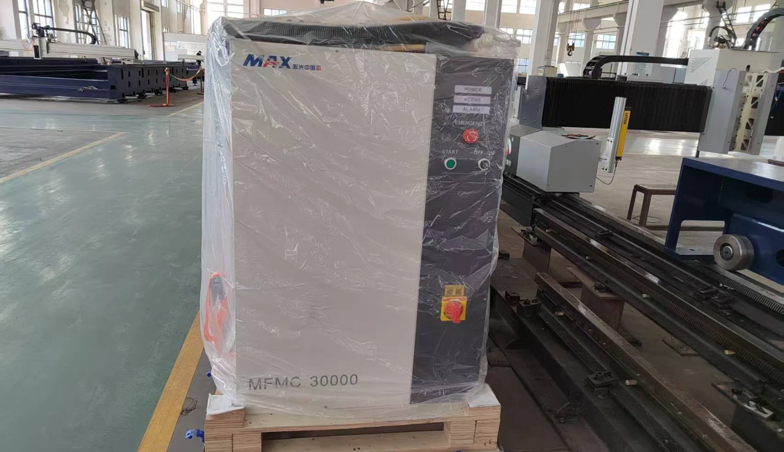 laser source