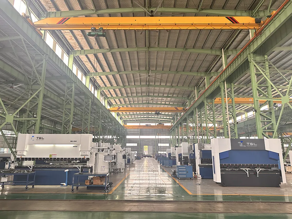 cnc press brake workshop