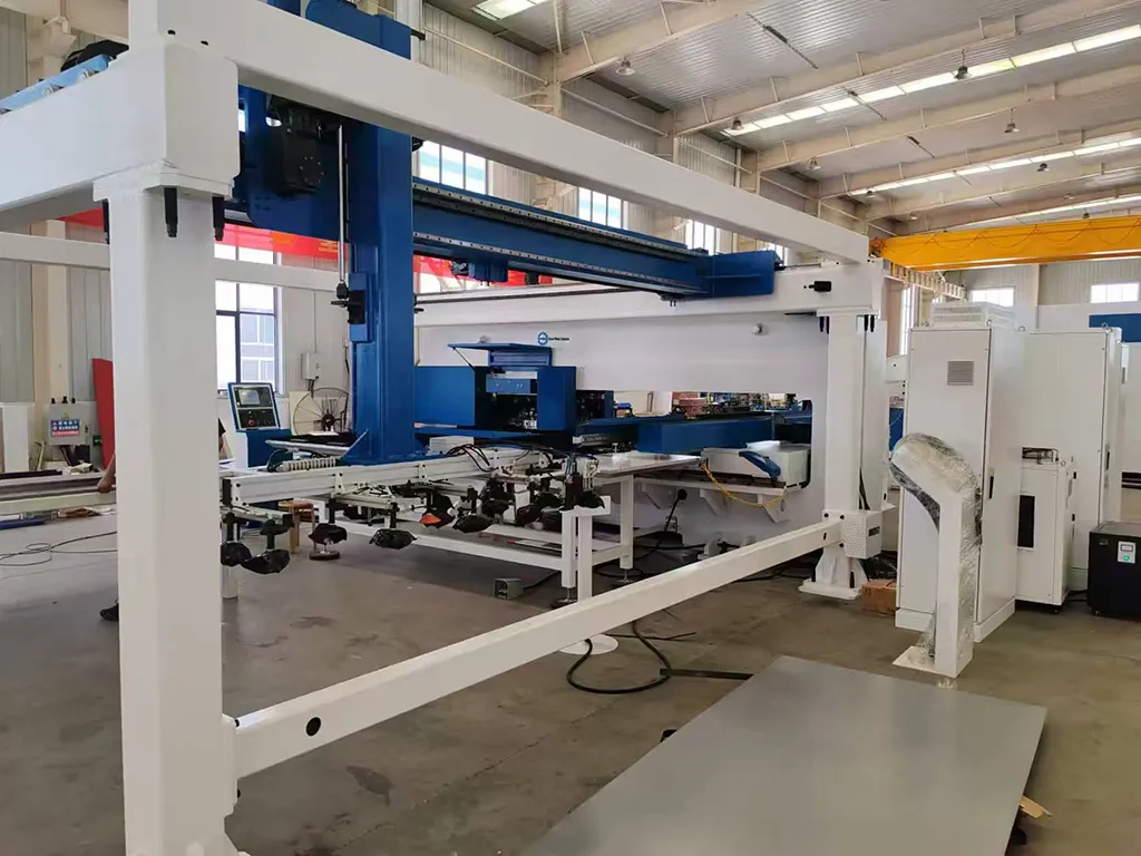 Auto loading & unloading device of Turret punching machine
