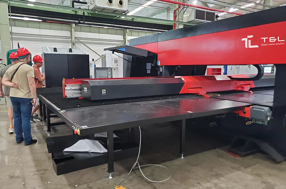 HPML turret punch and laser cutting combination machine